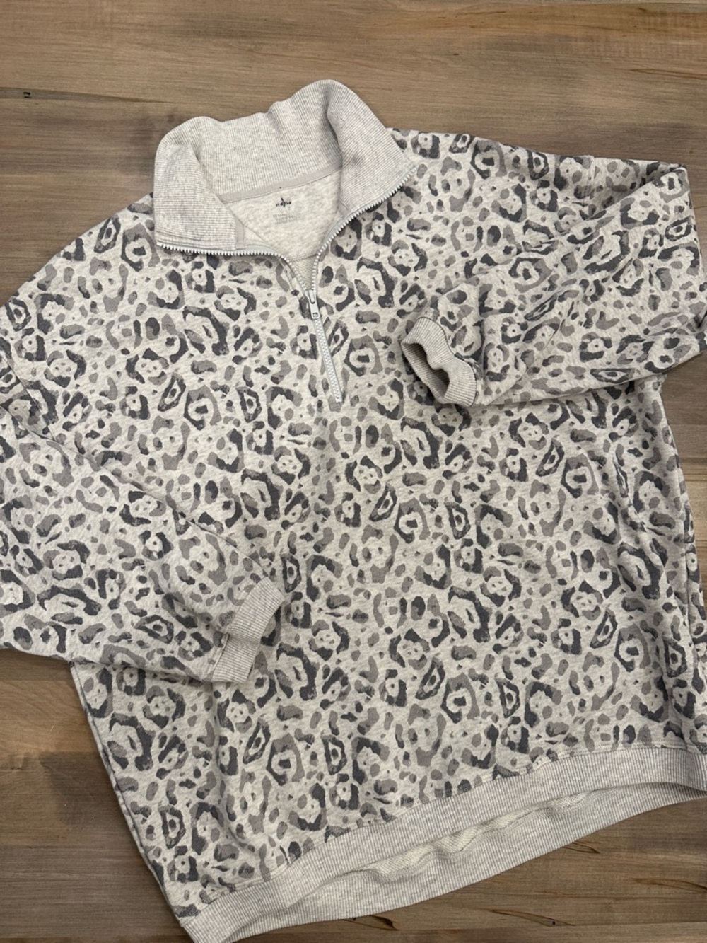 Aerie Half-Zip Leopard Print Pullover Sweater - Light Gray